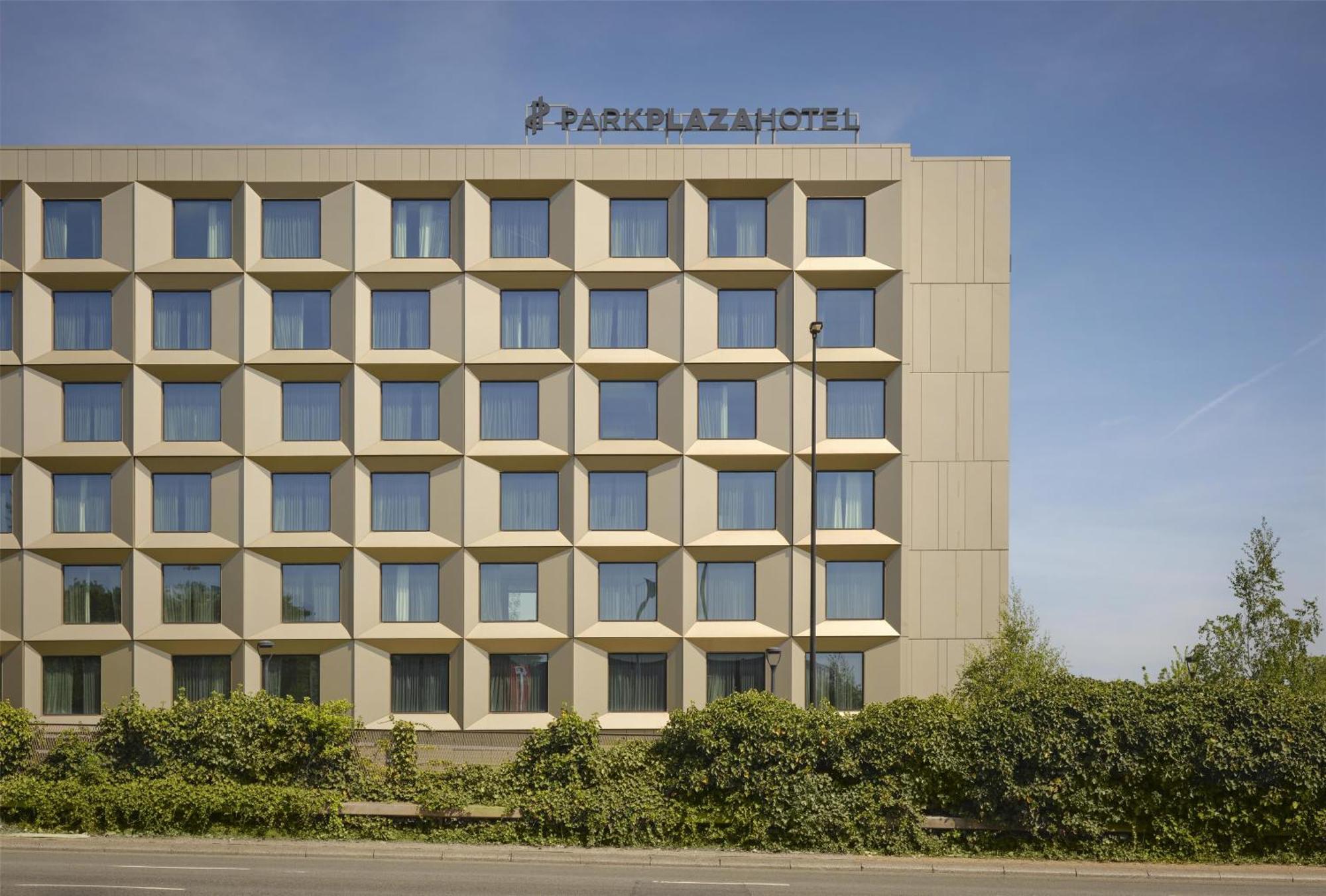 Park Plaza London, Park Royal Hotel Londra