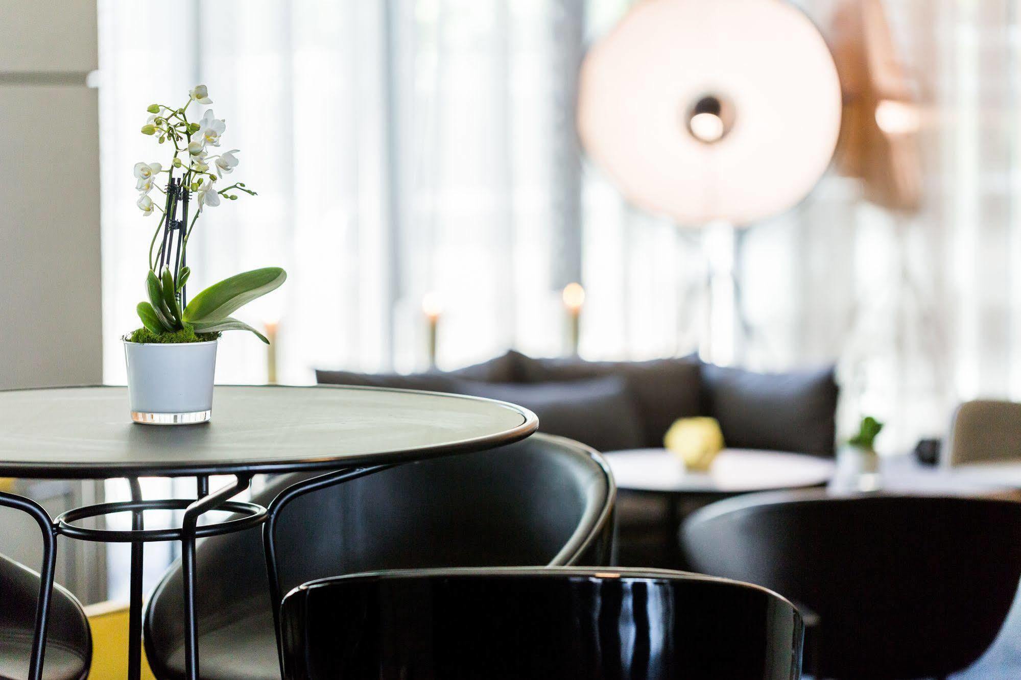 Hotel Park Plaza London, Park Royal Londra
